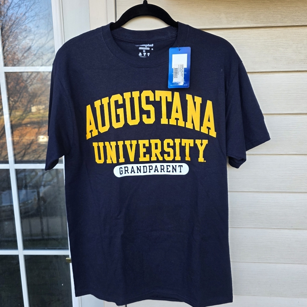 NWT Augustana University Grandparent Champion T-Shirt Size Medium